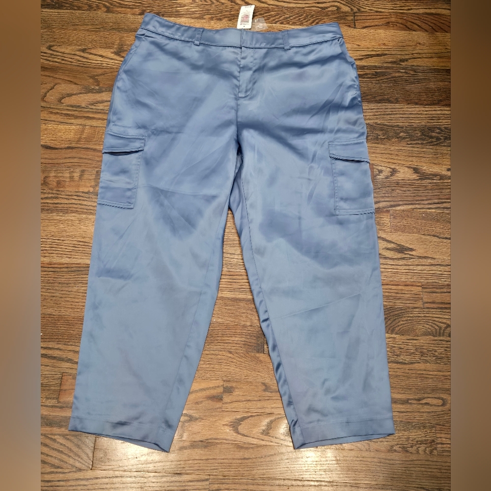 Torrid Relaxed Taper Satin Cargo Pant Blue Horizon NWT Size 18